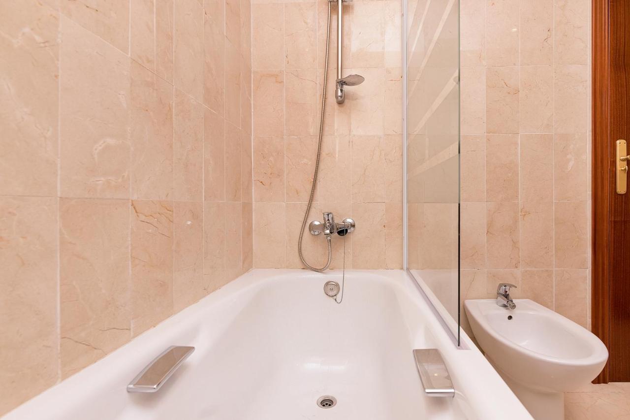 Apartamento Bhost - Colon Málaga Exterior foto