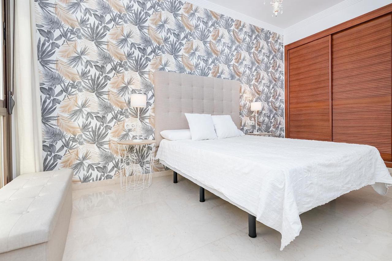 Apartamento Bhost - Colon Málaga Exterior foto